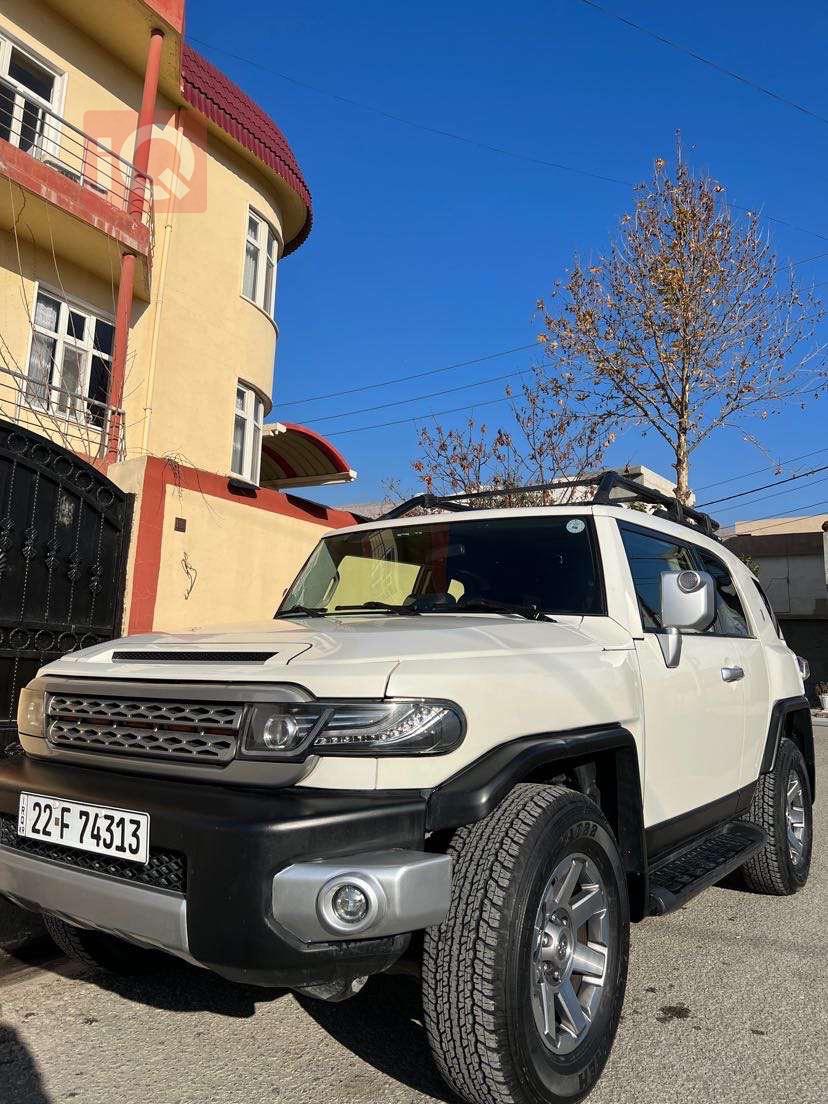 تۆیۆتا FJ کرۆزەر